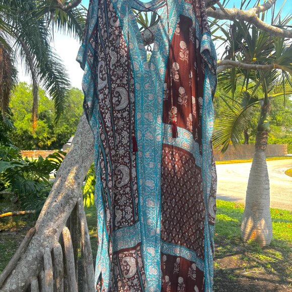 Bohemian Queen Maxi Kaftan - Picture 9 of 11